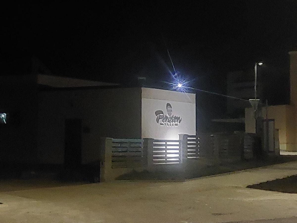 Penzion Tosa Klášterec nad Ohří Екстериор снимка